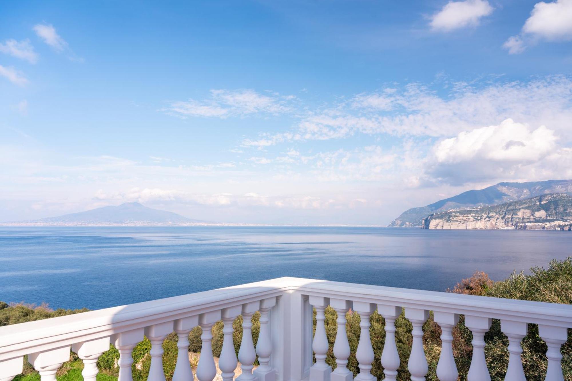 Relais Regina Giovanna Sorrento Bagian luar foto